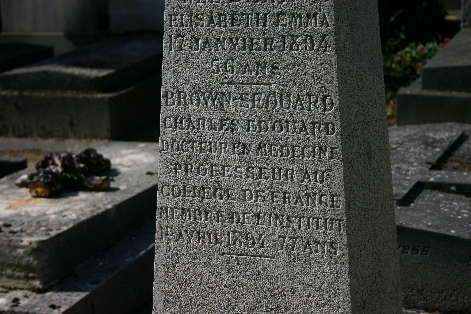Charles-Edouard Brown-Séquard's tomb, Montparnasse Cemetery, Paris (2).JPG